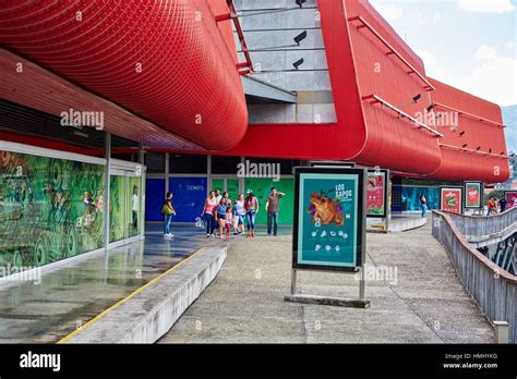  Parque Explora: Interaktiivinen tiedemuseo Medellinissa!