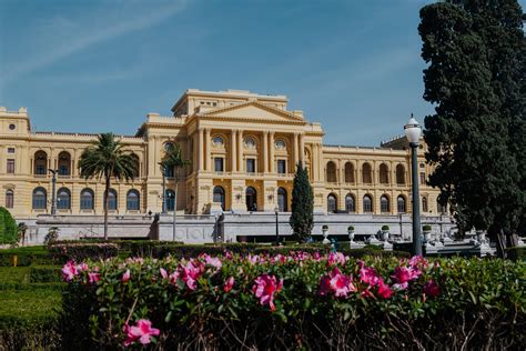  Museu do Ipiranga! Historia ja Taide Brasiliassa!